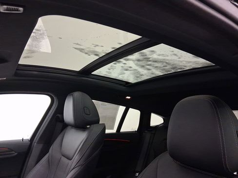 Certified 2023 BMW X4 M40i image 14