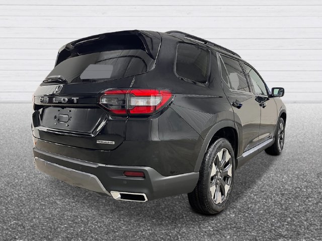 New 2026 Honda Pilot Touring image 7