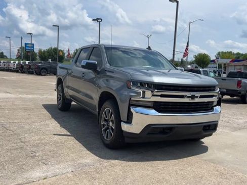 Used 2021 Chevrolet Silverado 1500 LT w/ Bed Protection Package AWD/4WD image 3