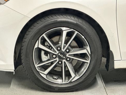 Used 2024 Kia Forte LXS image 28