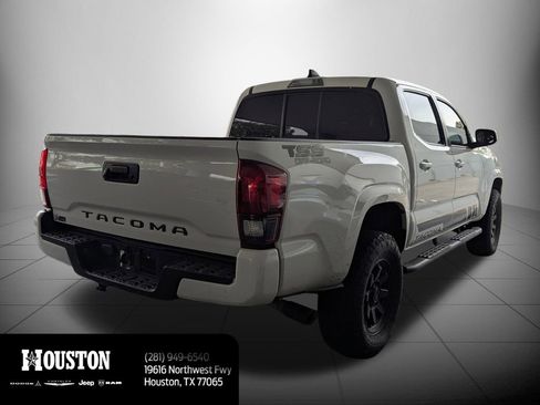 Used 2023 Toyota Tacoma SR w/ SR Convenience Package image 3