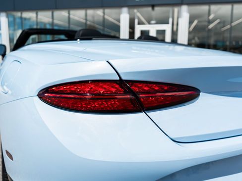 Certified 2026 Bentley Continental GTC AWD/4WD image 11