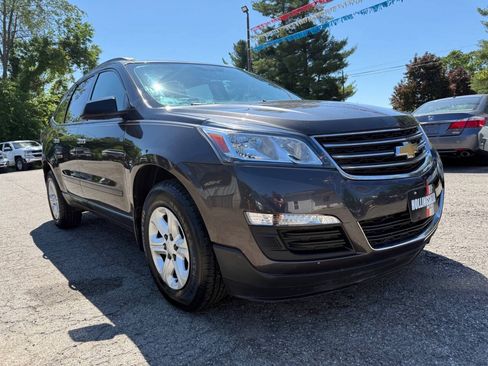 Used 2013 Chevrolet Traverse LS AWD/4WD image 2