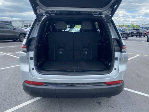 New 2025 Jeep Grand Cherokee L Limited w/ Luxury Tech Group II image 7