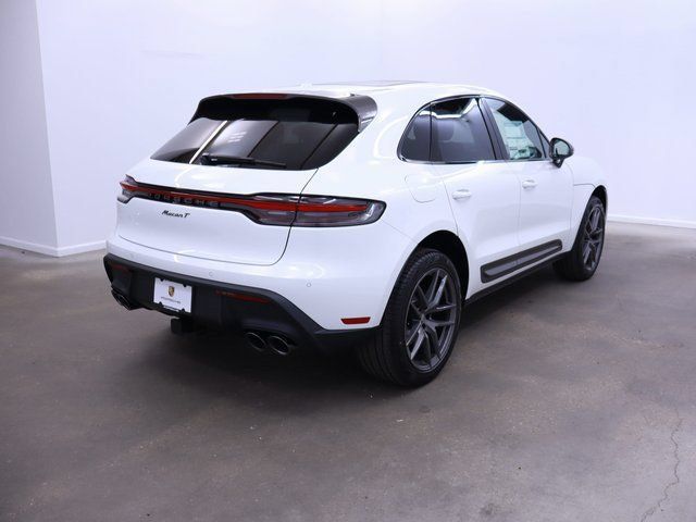 Certified 2025 Porsche Macan Turbo AWD/4WD image 6