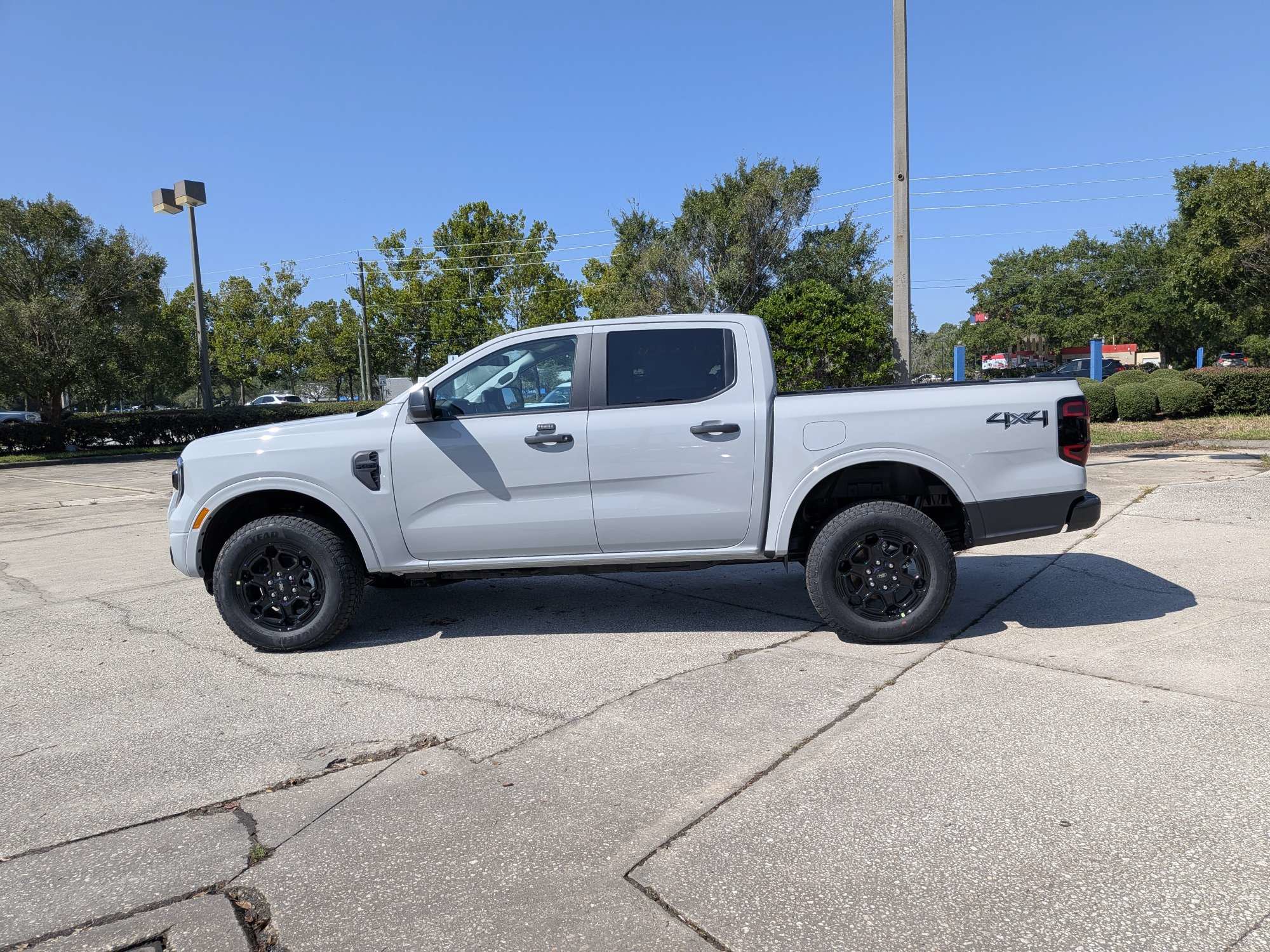 New 2026 Ford Ranger XLT w/ Equipment Group 301A High AWD/4WD image 7