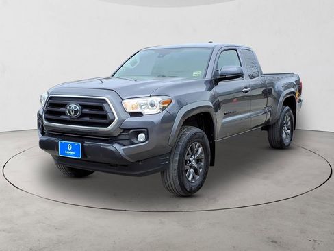 Used 2021 Toyota Tacoma SR5 w/ SR5 Appearance Package (SM) AWD/4WD image 1