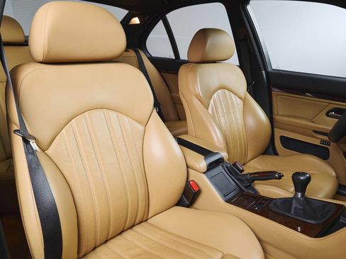 Used 2003 BMW M5 image 45