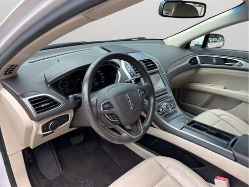 Used 2018 Lincoln MKZ Select w/ Select Plus Package FWD image 6