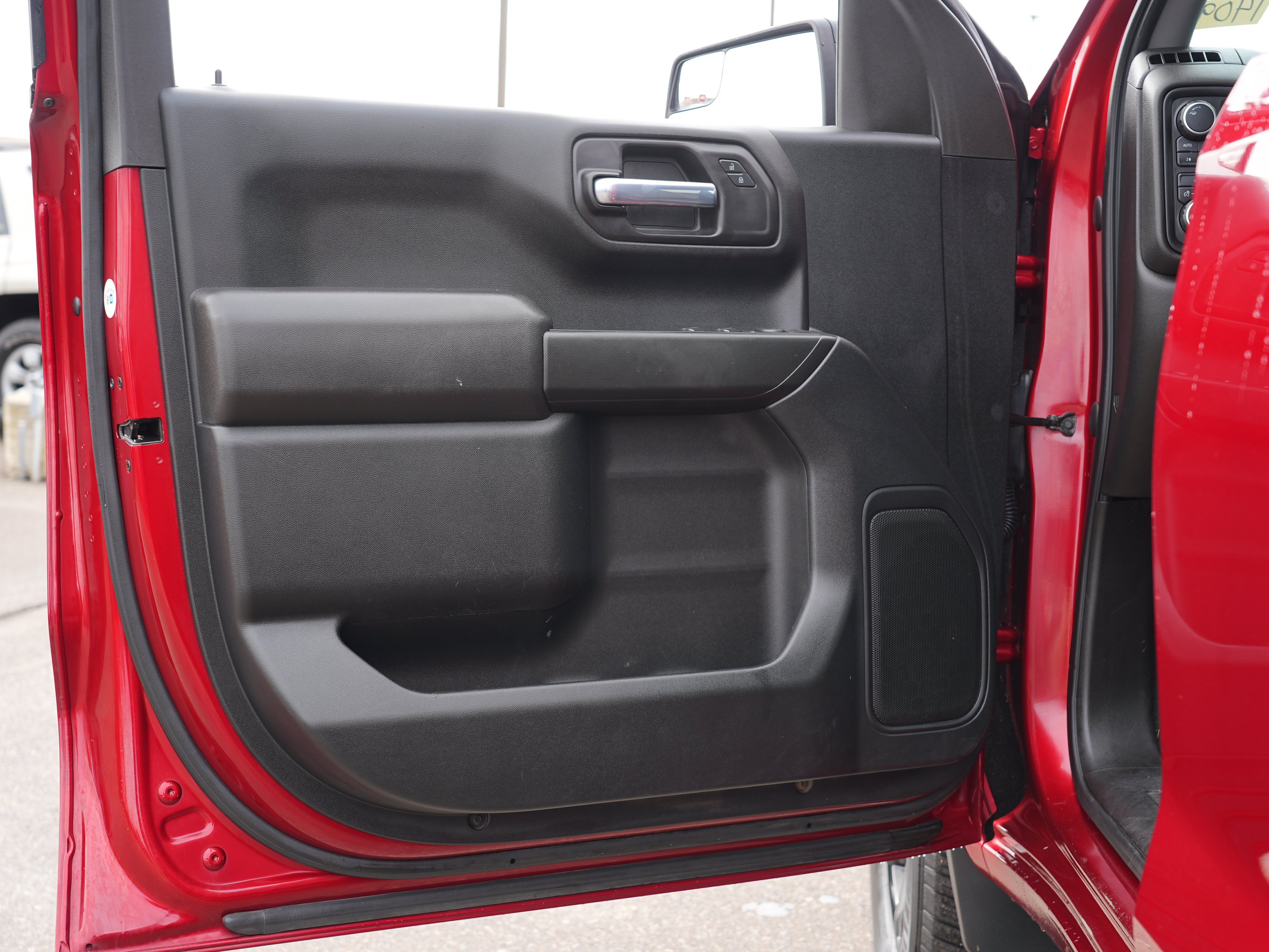 Used 2021 Chevrolet Silverado 1500 Custom Trail Boss AWD/4WD image 14