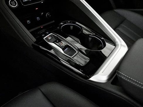 New 2025 Audi Q5 Premium Plus image 10