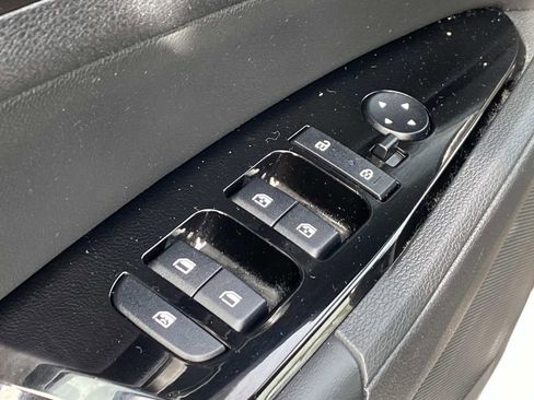 Used 2024 Kia Sportage EX AWD/4WD image 29