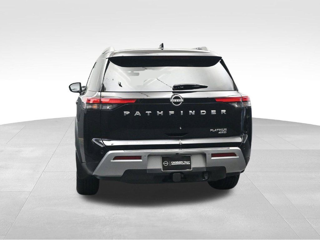 Used 2024 Nissan Pathfinder Platinum w/ Cargo Package AWD/4WD image 4