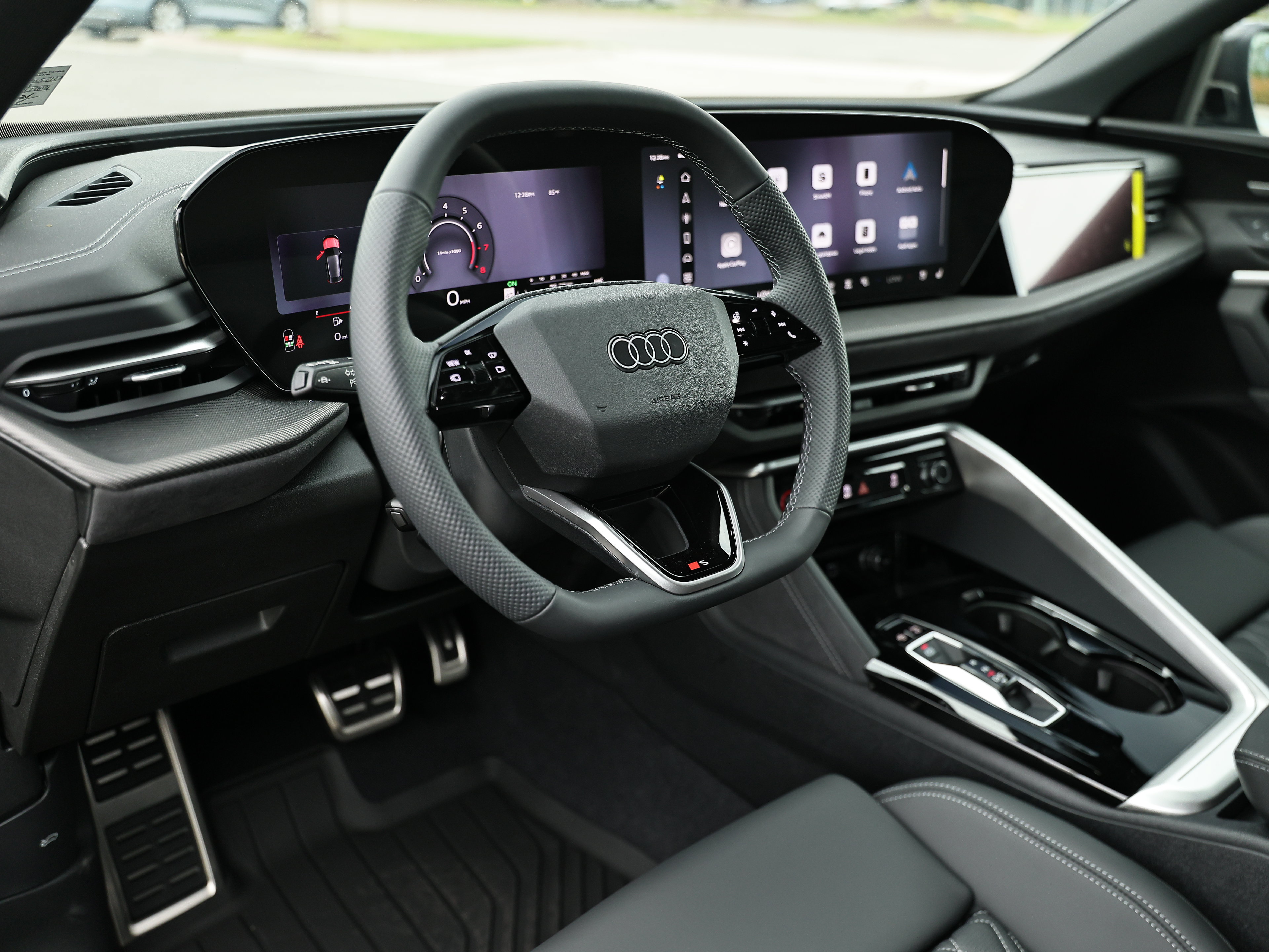 New 2026 Audi SQ5 Prestige AWD/4WD image 19