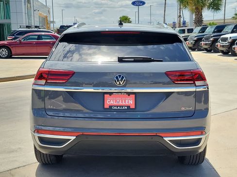 Used 2022 Volkswagen Atlas Cross Sport SEL AWD/4WD image 13
