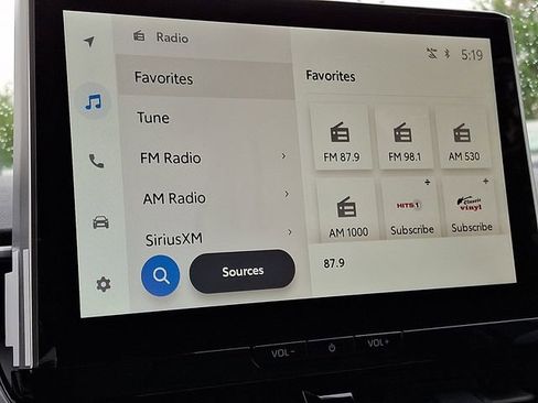 Certified 2025 Toyota Corolla SE w/ SE Premium Package FWD image 18