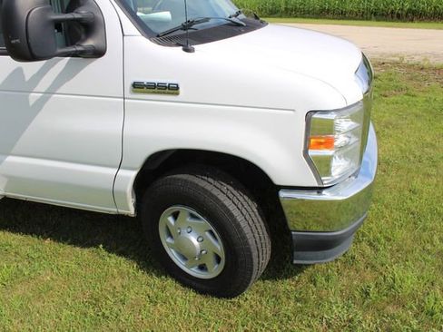 Used 2022 Ford E-350 and Econoline 350 Super Duty w/ Power Windows & Locks Group image 4
