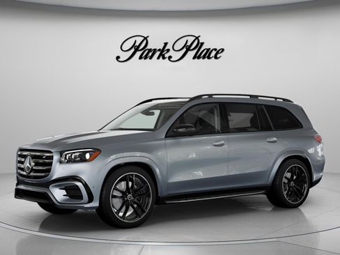 New 2026 Mercedes-Benz GLS 580 4MATIC image 2
