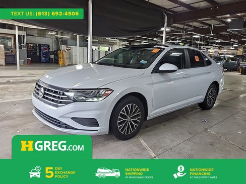 Used 2019 Volkswagen Jetta SE FWD image 1