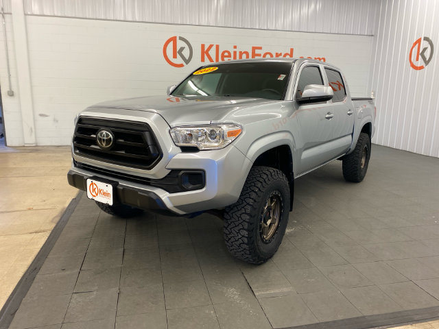 Used 2022 Toyota Tacoma SR AWD/4WD image 3