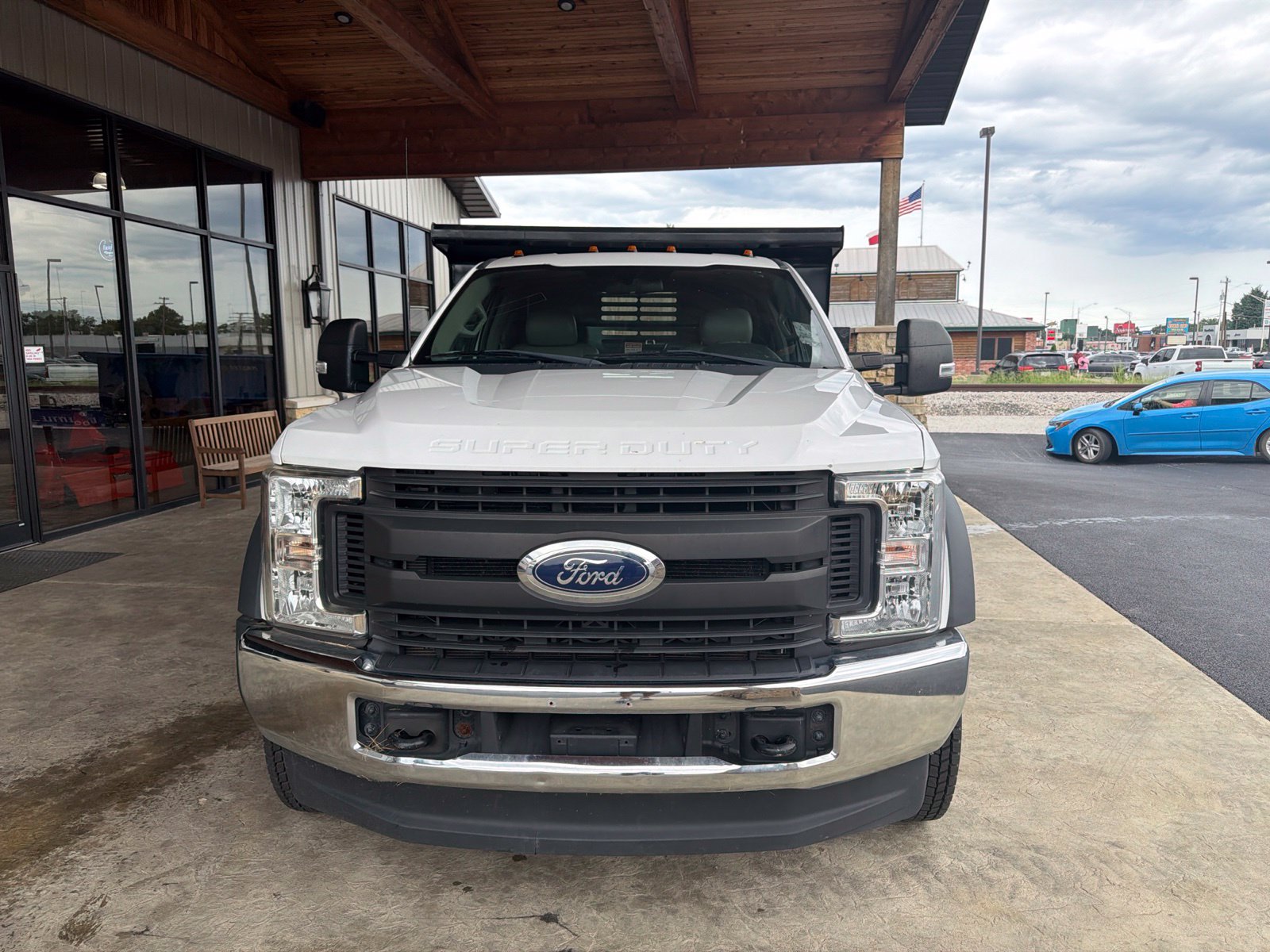 Used 2018 Ford F550 4x4 Regular Cab Super Duty image 10