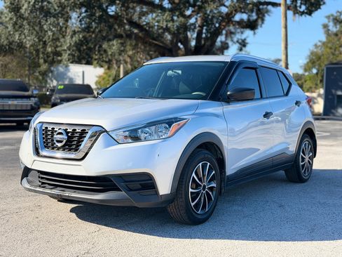 Used 2019 Nissan Kicks S w/ Exterior Electronics Package image 1