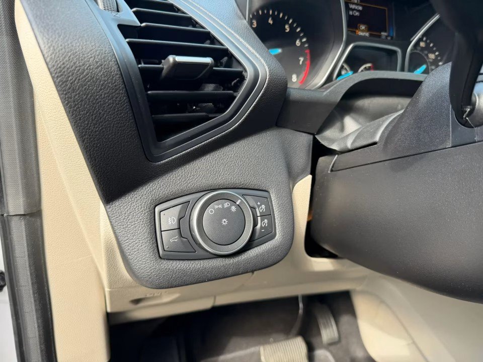 Used 2019 Ford Escape SE AWD/4WD image 20