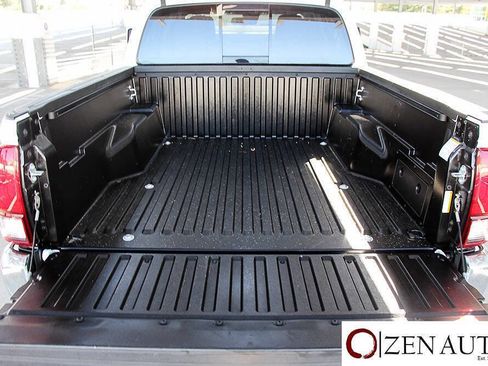Used 2022 Toyota Tacoma SR5 RWD image 14