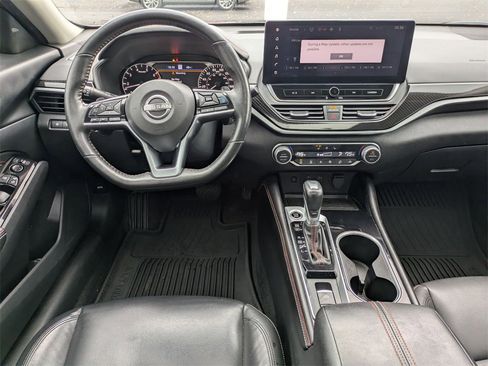 Used 2023 Nissan Altima 2.0 SR image 18