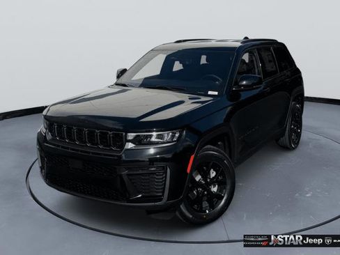 New 2026 Jeep Grand Cherokee Altitude RWD image 1