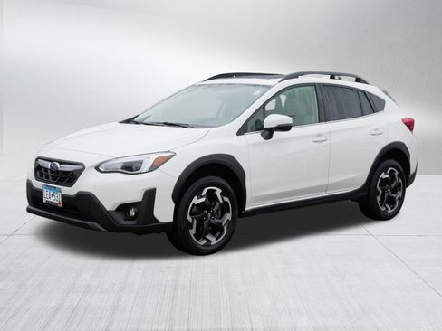 Used 2023 Subaru Crosstrek 2.5i Limited w/ Popular Package #3 image 3