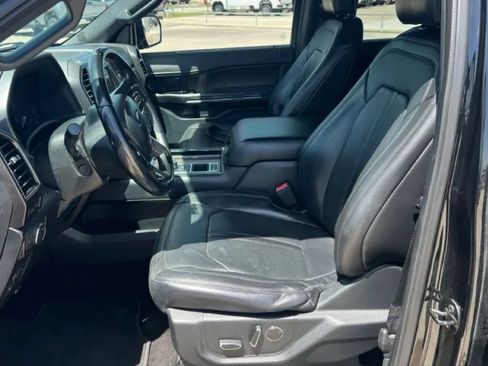 Used 2018 Ford Expedition Limited w/ Equipment Group 301A RWD image 4