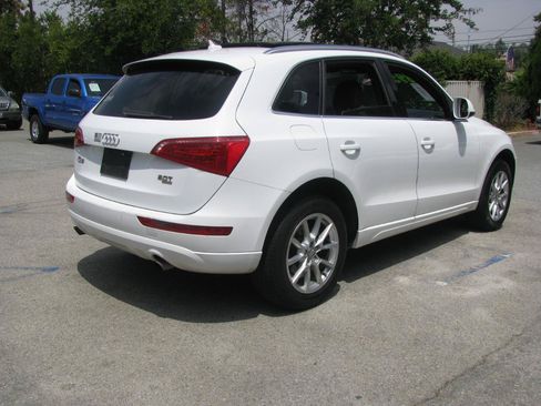 Used 2011 Audi Q5 2.0T Premium AWD/4WD image 6