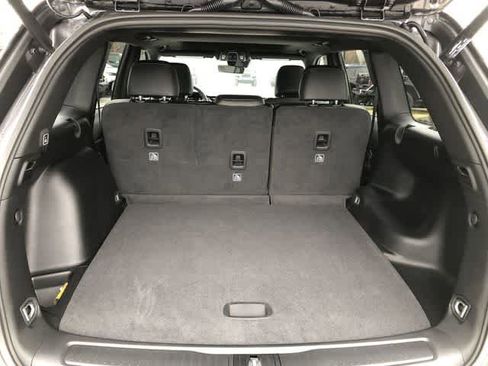 New 2025 Jeep Grand Cherokee 4WD image 28