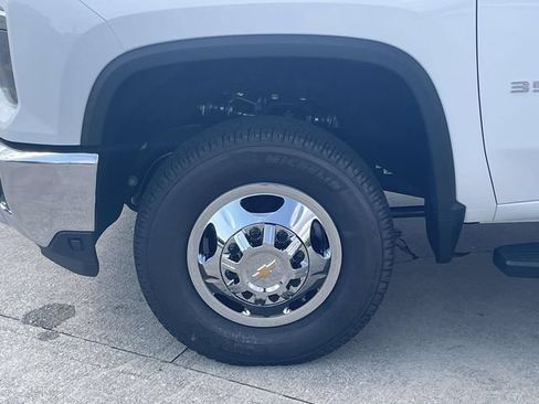 New 2026 Chevrolet Silverado 3500 LT w/ All Star Edition AWD/4WD image 8