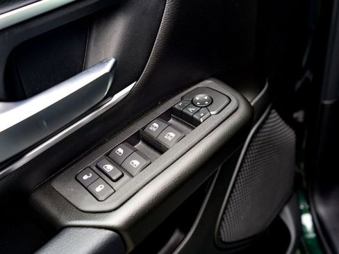 New 2026 RAM 1500 4x4 Crew Cab image 17
