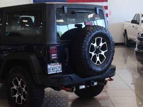 Used 2013 Jeep Wrangler Rubicon w/ PWR Convenience Group AWD/4WD image 22