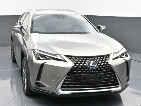 Used 2021 Lexus UX 250h w/ Premium Package image 2