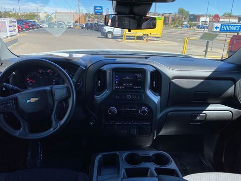 Used 2022 Chevrolet Silverado 1500 Custom AWD/4WD image 12