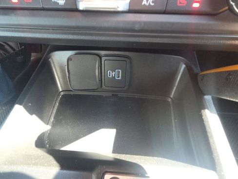 Used 2021 Ford Bronco Badlands image 25