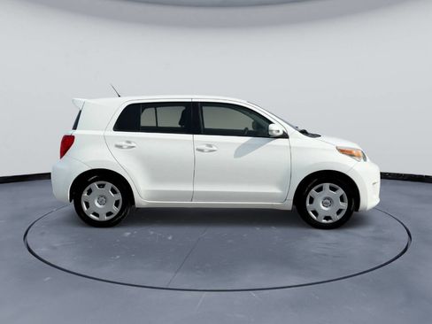 Used 2012 Scion xD image 5