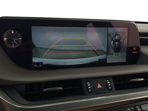 Used 2020 Lexus ES 300h w/ Accessory Package 2 FWD image 25