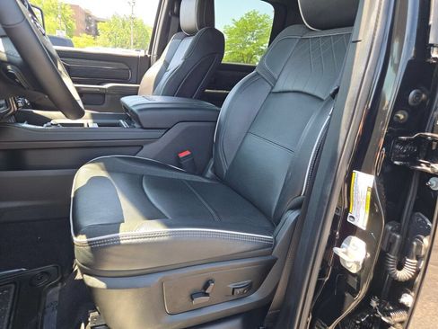 Certified 2025 RAM 3500 Limited AWD/4WD image 32