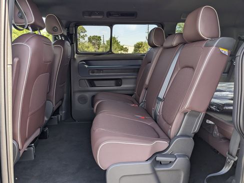 New 2025 Volkswagen ID. Buzz Pro S image 15