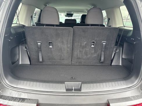 Certified 2025 Hyundai Santa Fe SE image 12