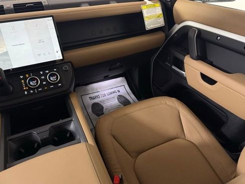New 2026 Land Rover Defender 130 X-Dynamic SE image 26