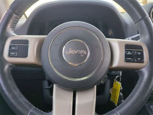 Used 2016 Jeep Compass 75th Anniversary w/ Power Value Group image 23