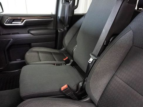 Used 2025 Chevrolet Silverado 1500 LT AWD/4WD image 8