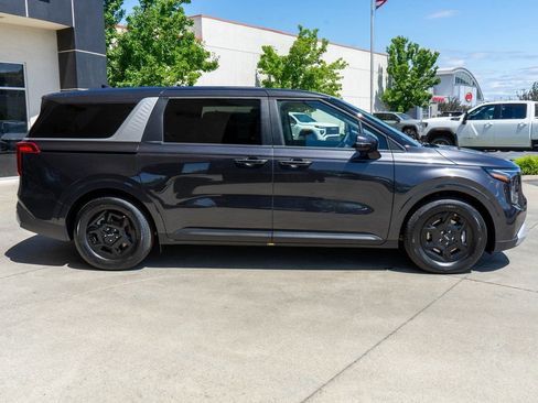 New 2026 Kia Carnival image 8