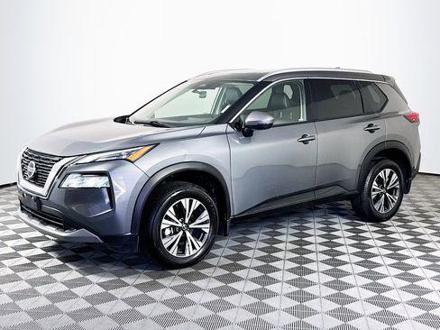 Used 2021 Nissan Rogue SV w/ Premium Package AWD/4WD image 4
